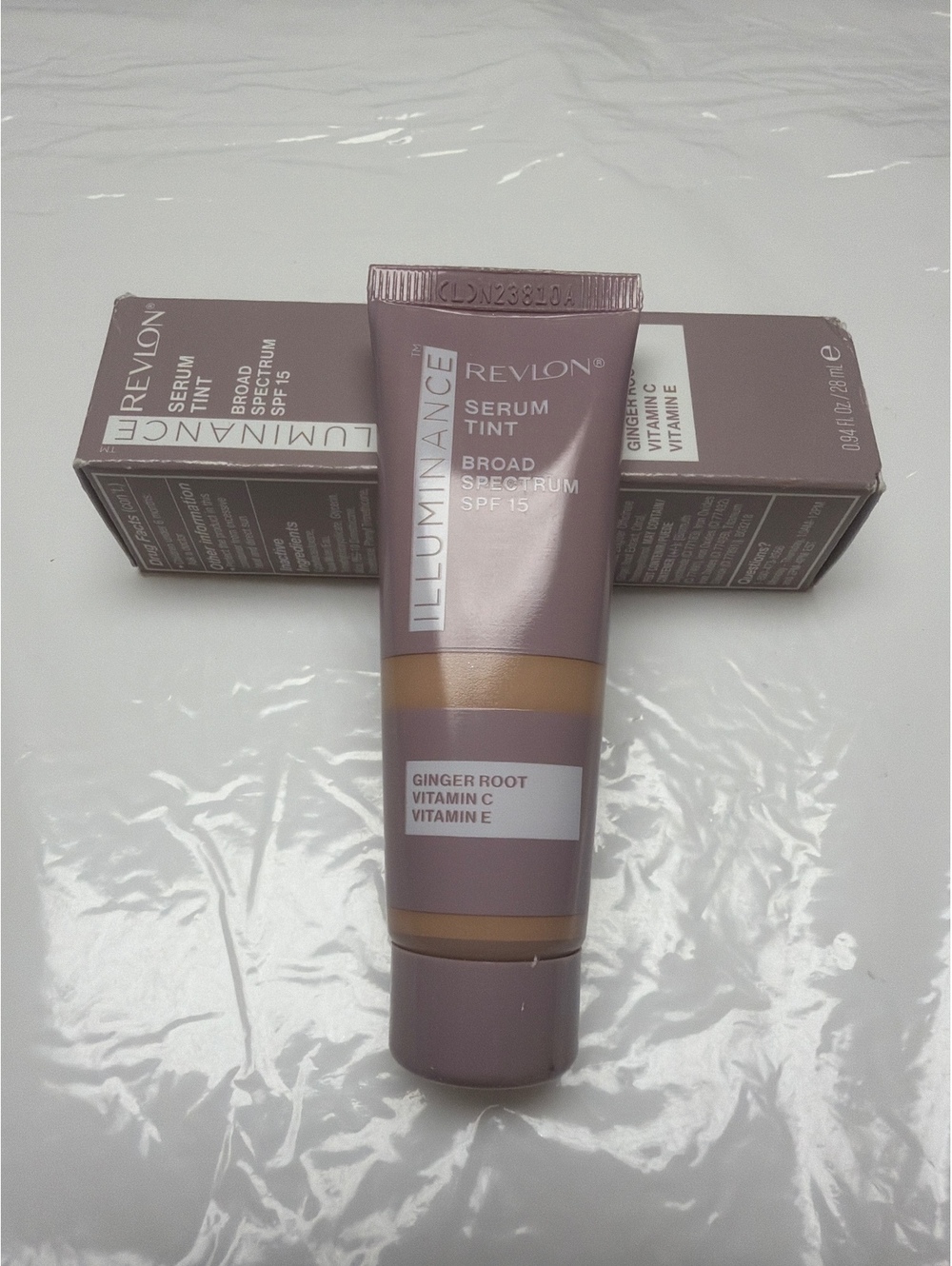 Revlon Illuminance Serum Tint 301 Cool Beige SFP 15 Ginger Root Vitamin C& E